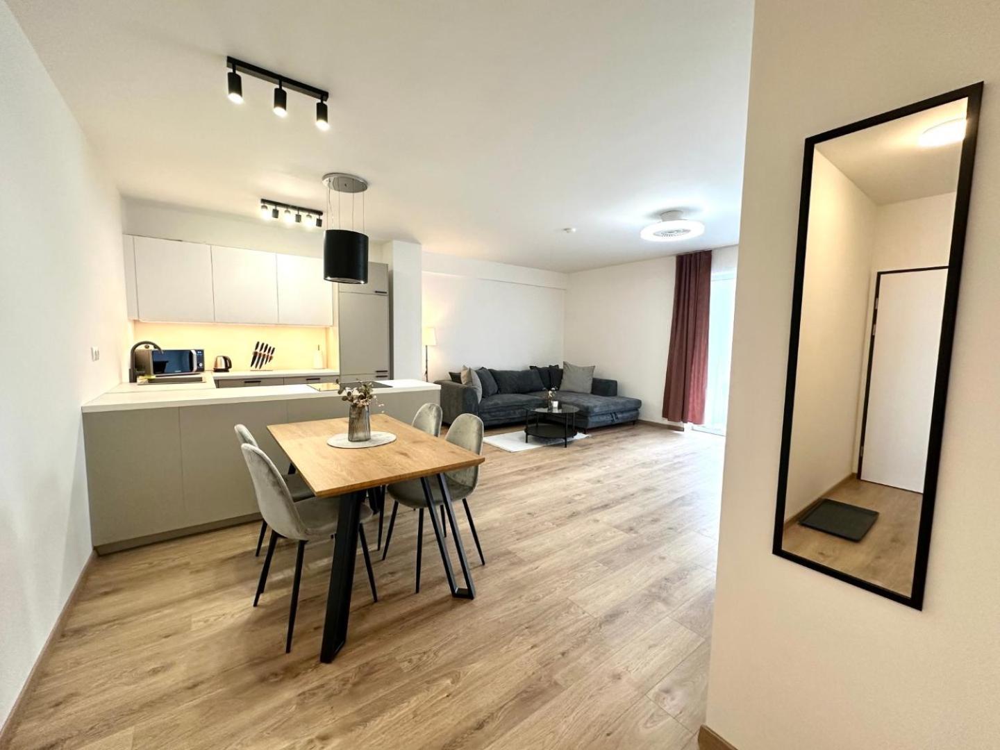 2 Room Apartment, New Building, Balcony, 208 Rovinka Zewnętrze zdjęcie
